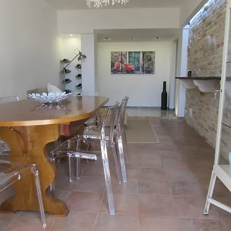 Il Tramonto Bed & Breakfast *